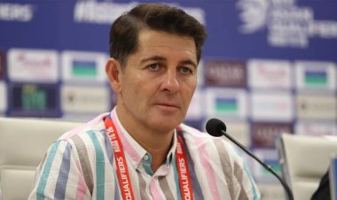 أول تعليق لكاساس بعد فوز العراق على فلسطين