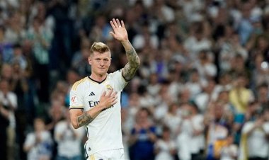 رغم الاعتزال.. ريال مدريد يقدم عرضا لكروس