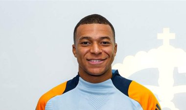 رغم الاتهامات.. مبابي يحصد جائزته الفردية الأولى مع مدريد