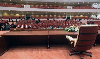 6 كتل سنية تحدد مسارين لحسم ملف رئاسة مجلس النواب