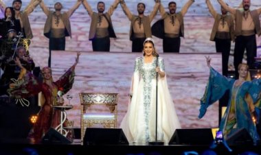 خلال حفلها بالرياض.. أصالة تلتقي خالها بعد 20 عاما من الفراق